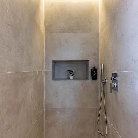 Icon Penthouse 2br - Sea View 17 *
